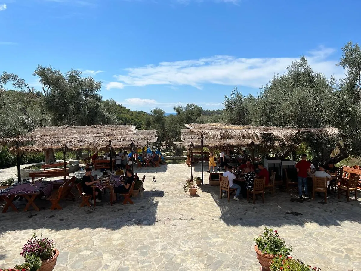 Bujtina Ajazi Hotel Kavaje Albania